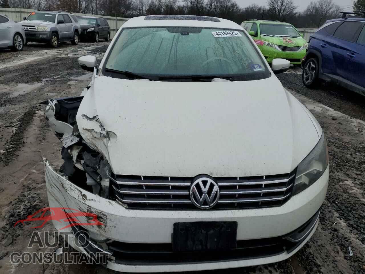 VOLKSWAGEN PASSAT 2013 - 1VWCP7A35DC118069