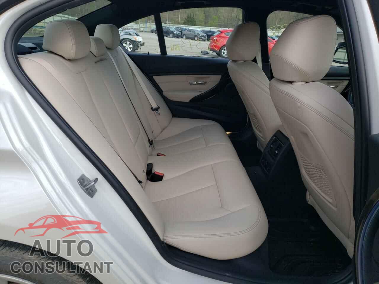 BMW 3 SERIES 2017 - WBA8A3C37HA066927