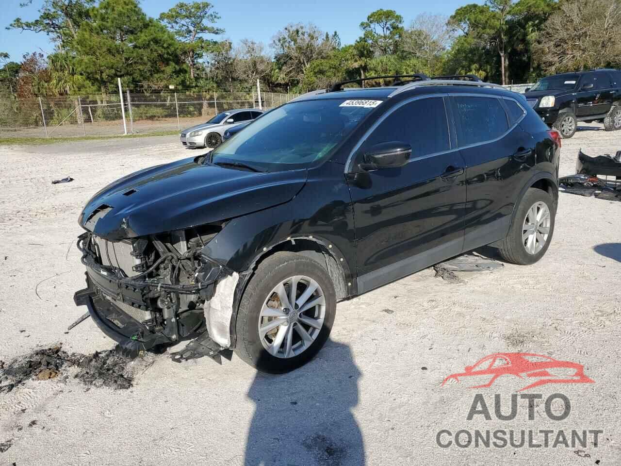 NISSAN ROGUE 2017 - JN1BJ1CP2HW011338