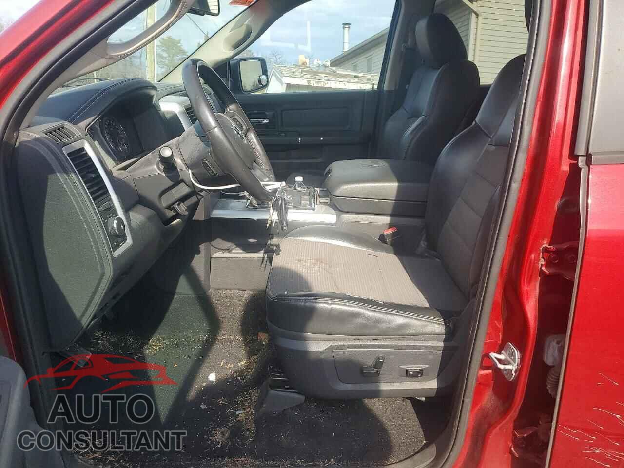 DODGE RAM 1500 2012 - 1C6RD7MT1CS327855