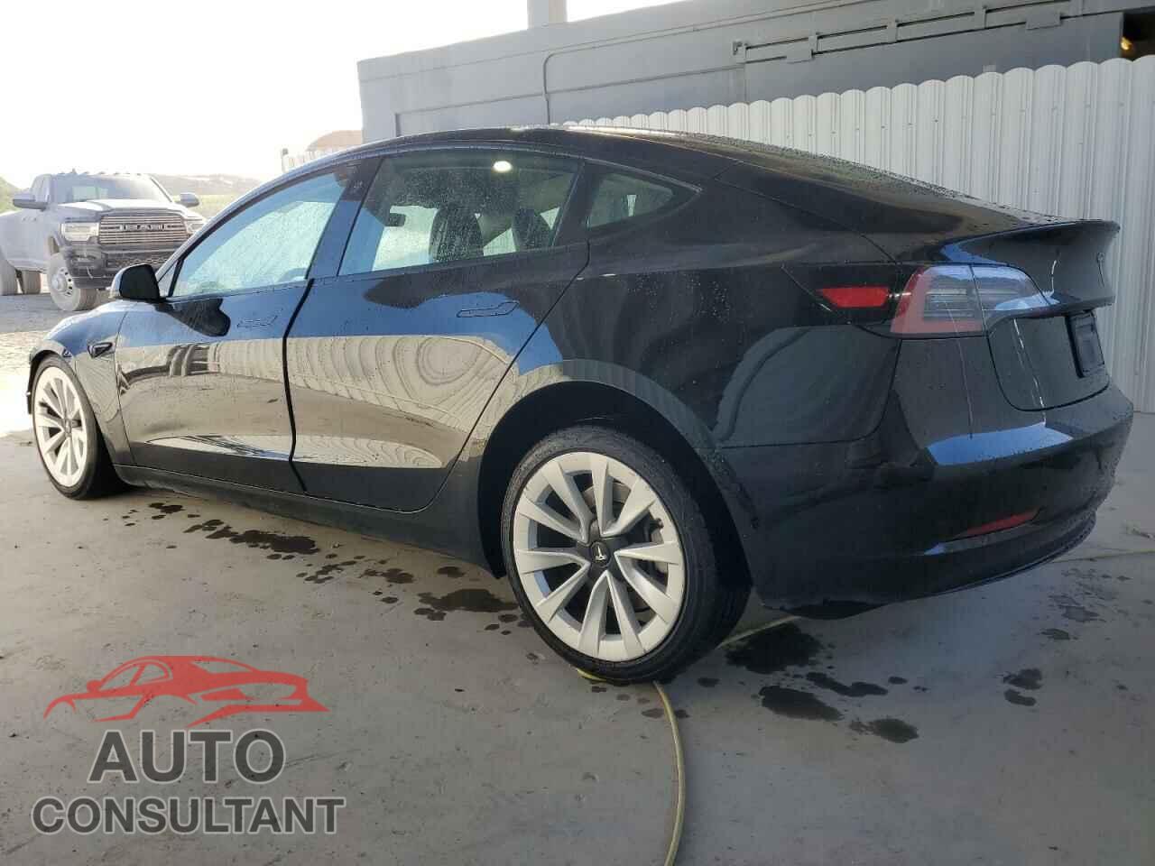 TESLA MODEL 3 2022 - 5YJ3E1EA4NF371676