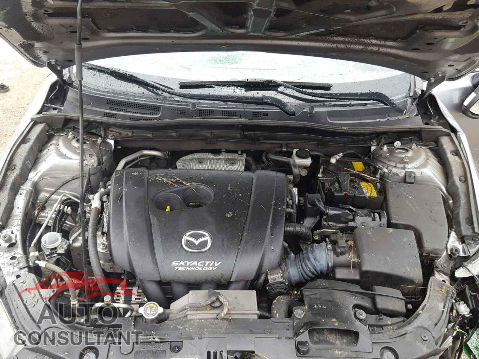 MAZDA 3 2015 - JM1BM1M37F1234064