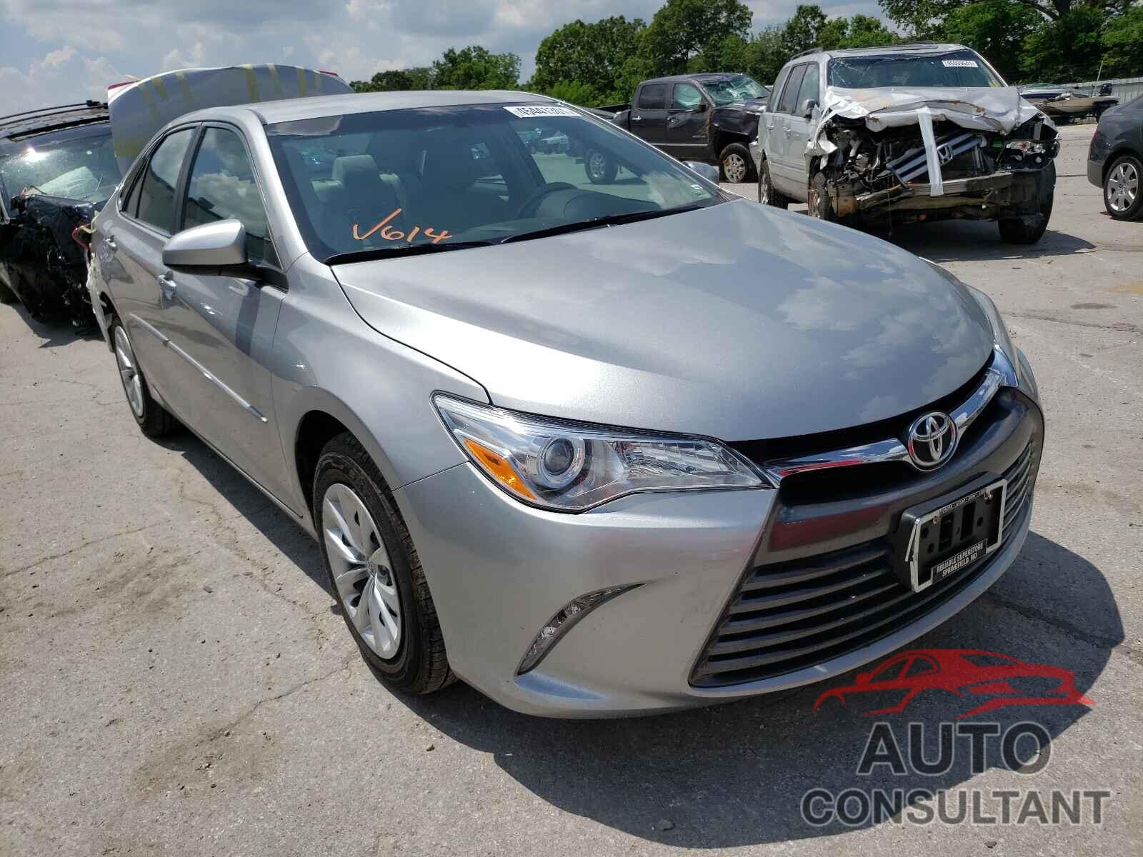 TOYOTA CAMRY 2016 - 4T4BF1FK7GR547308