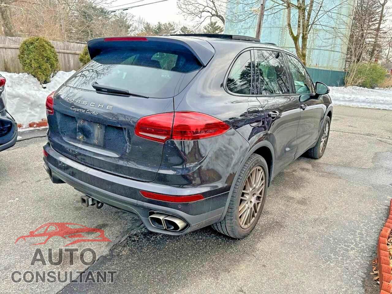 PORSCHE CAYENNE 2015 - WP1AC2A20FLA80560