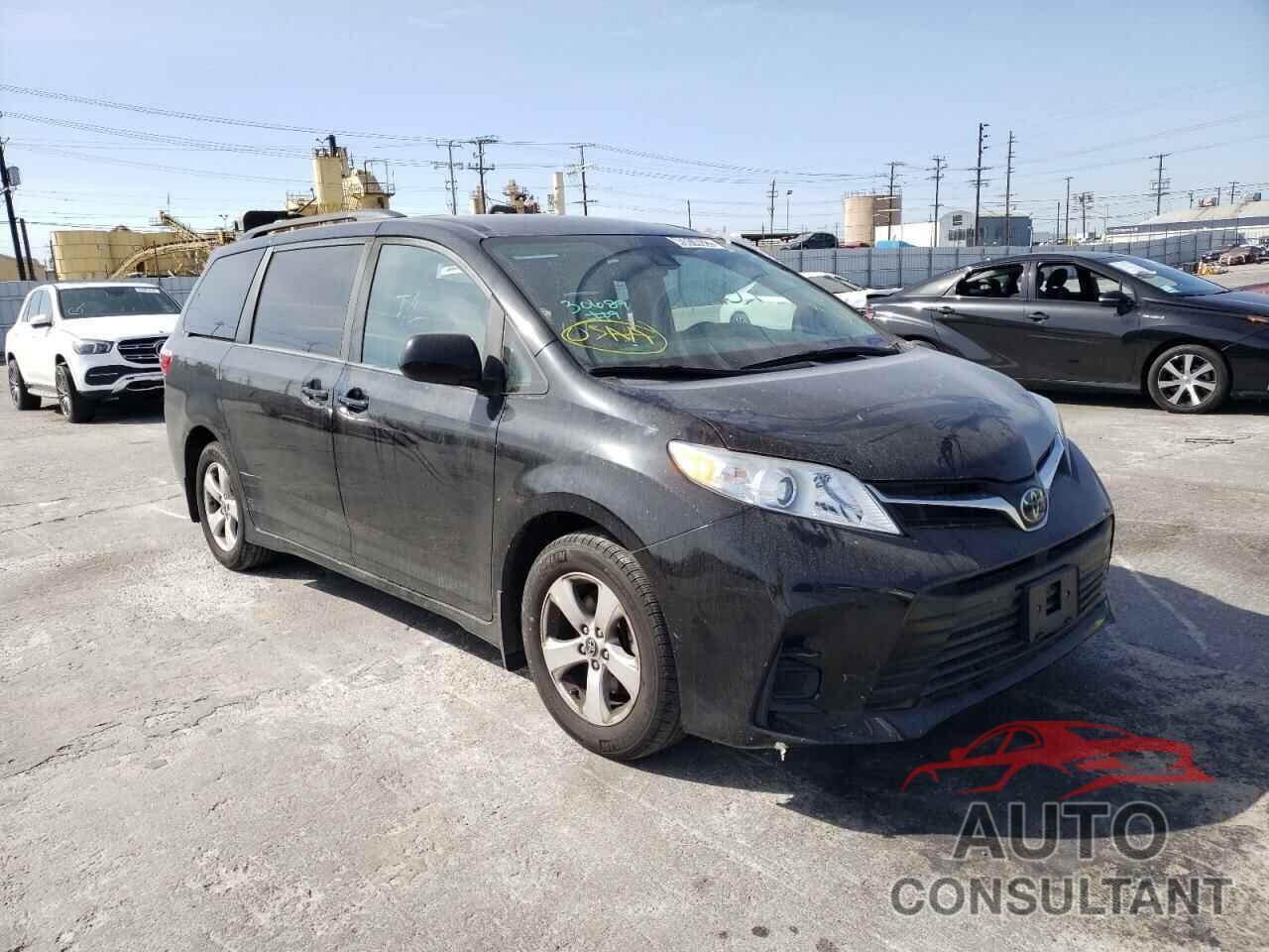 TOYOTA SIENNA 2019 - 5TDKZ3DC1KS010671