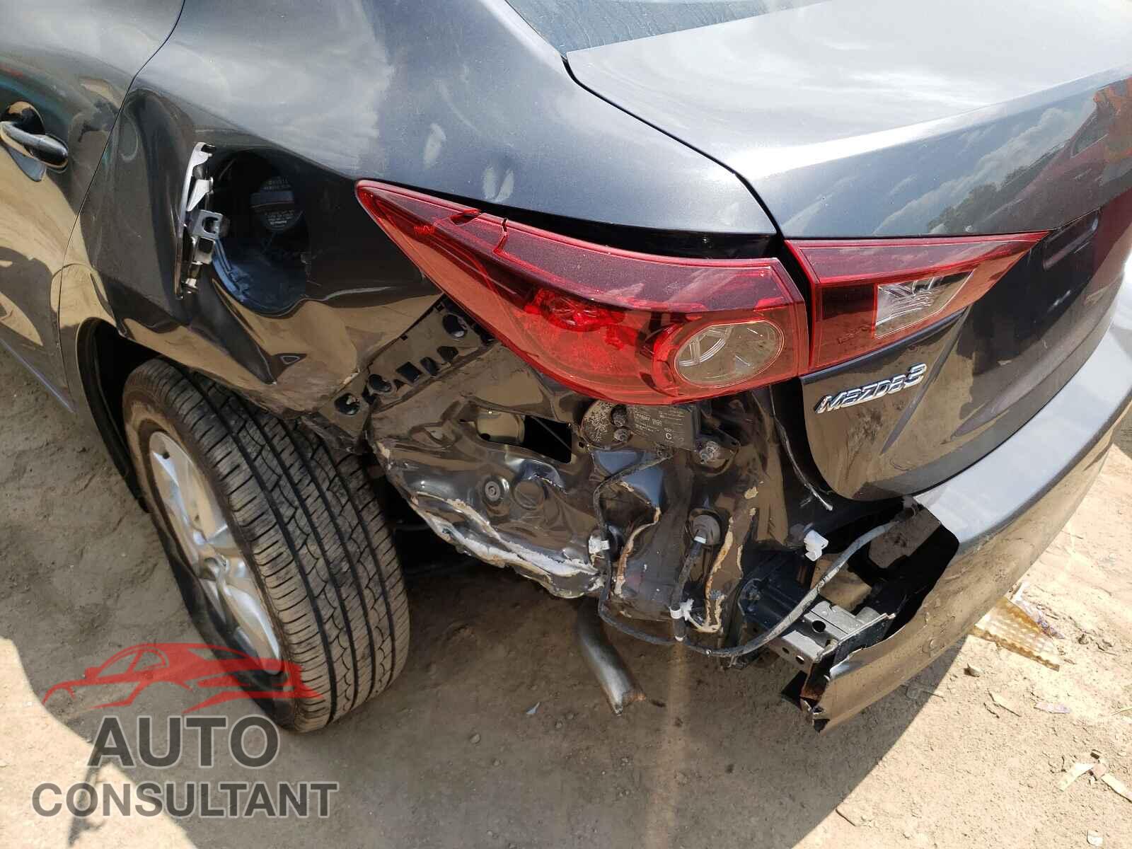 MAZDA 3 2017 - 3MZBN1U77HM138213