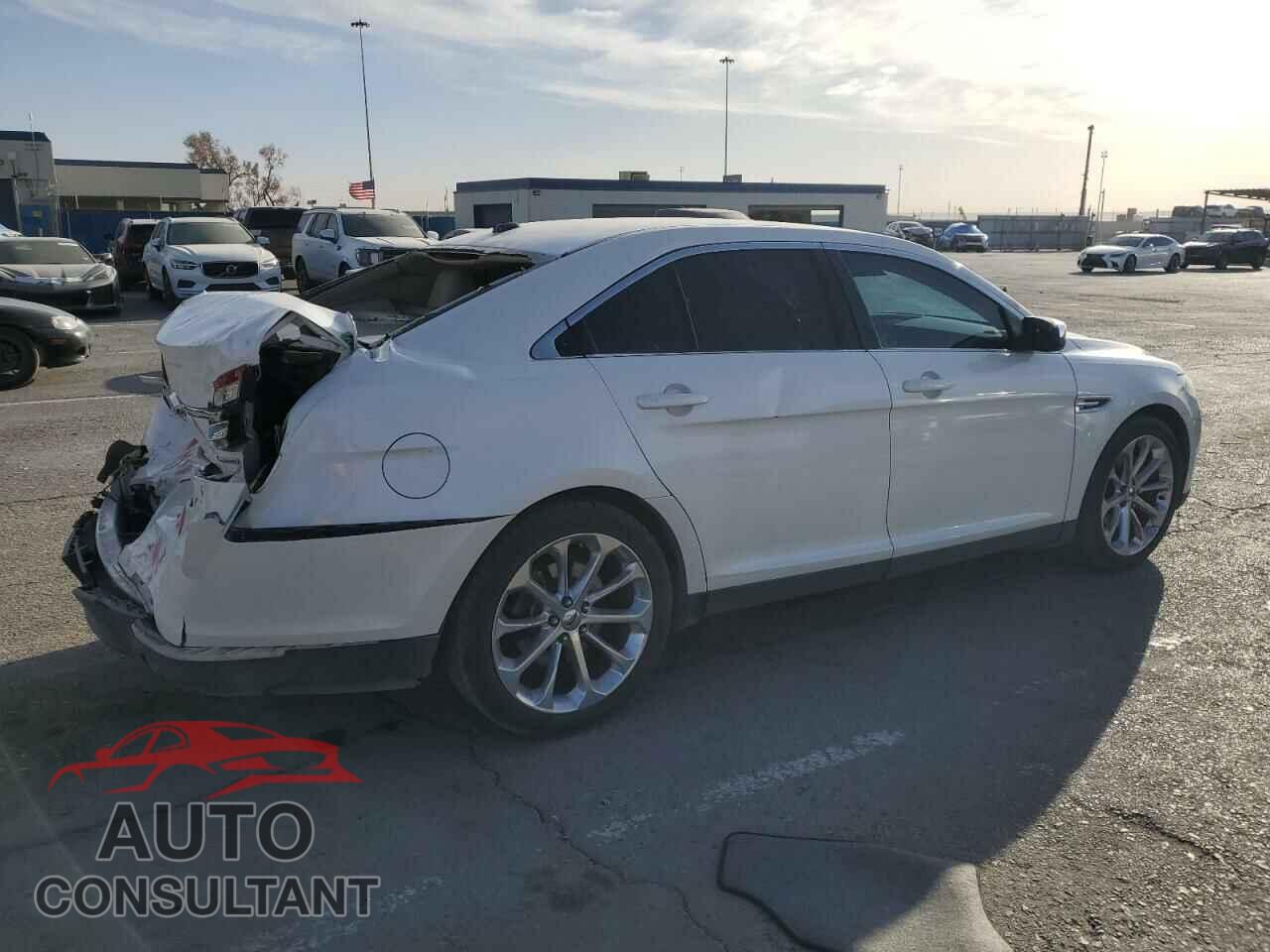 FORD TAURUS 2014 - 1FAHP2F8XEG137975