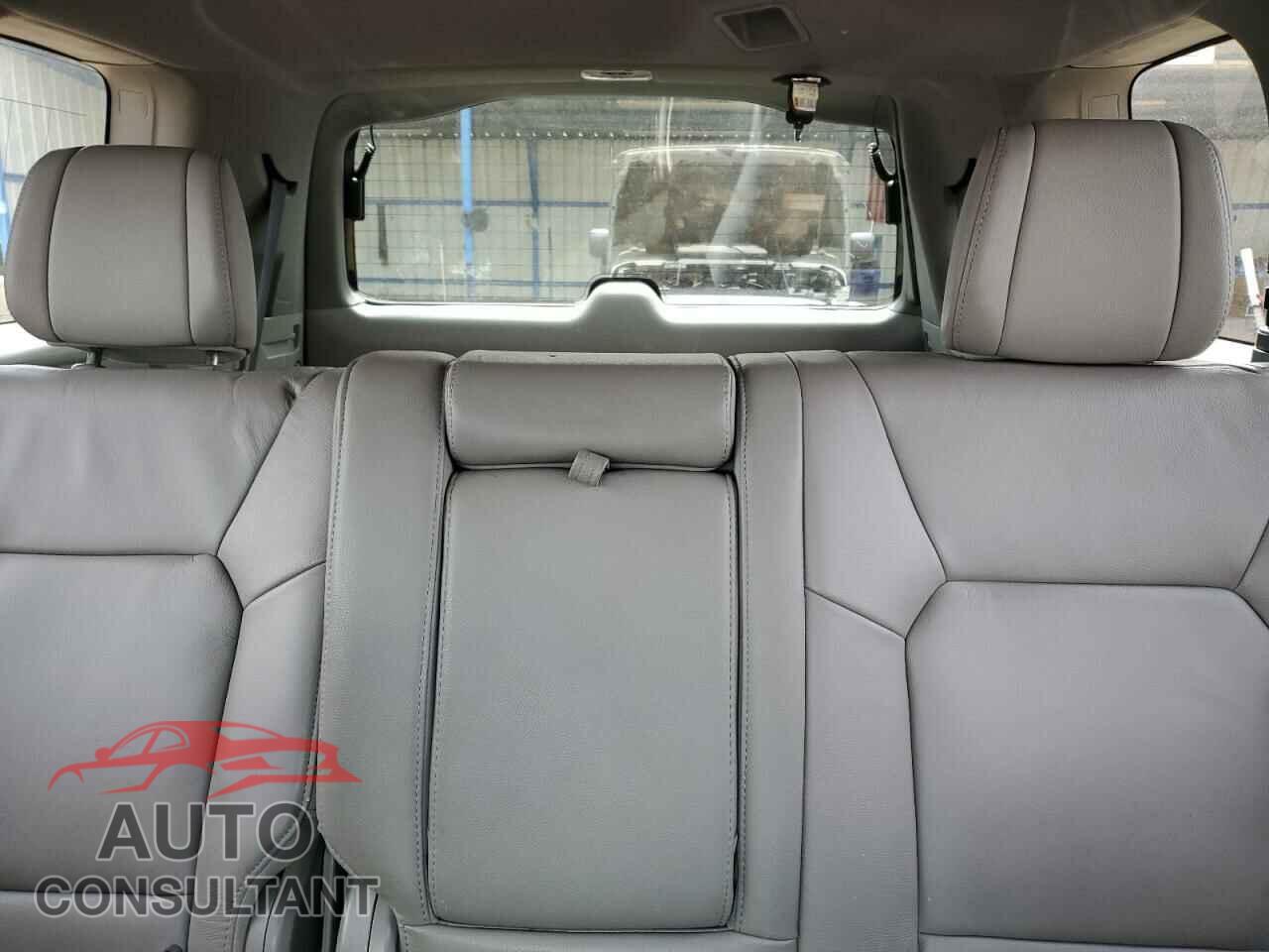 HONDA PILOT 2014 - 5FNYF4H56EB020237
