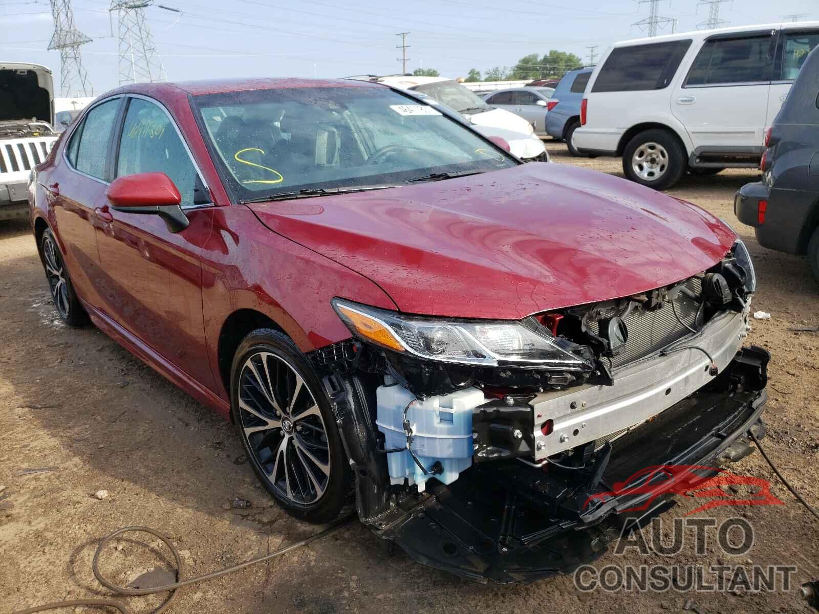 TOYOTA CAMRY 2018 - 4T1B11HK7JU565904