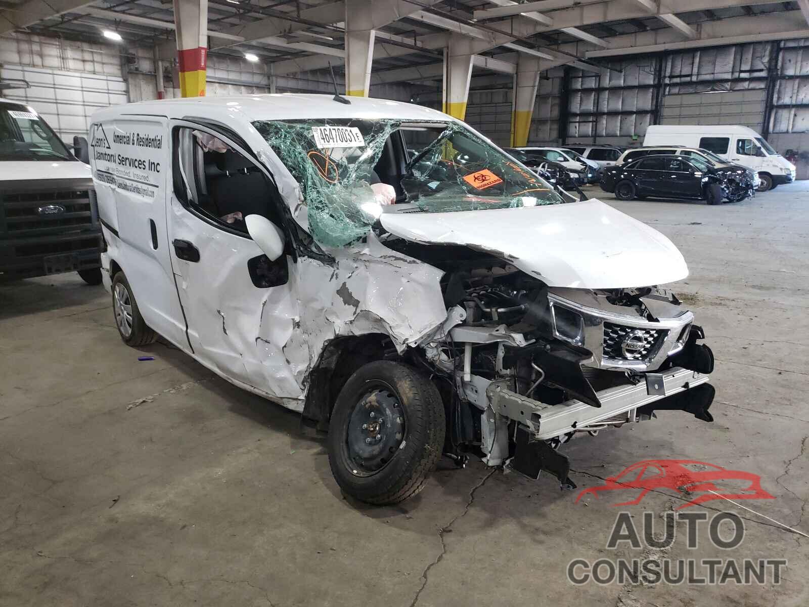 NISSAN NV 2018 - 3N6CM0KN0JK699647