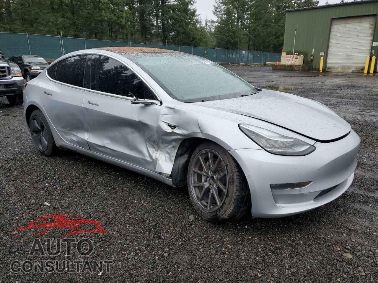 TESLA MODEL 3 2018 - 5YJ3E1EA3JF039271