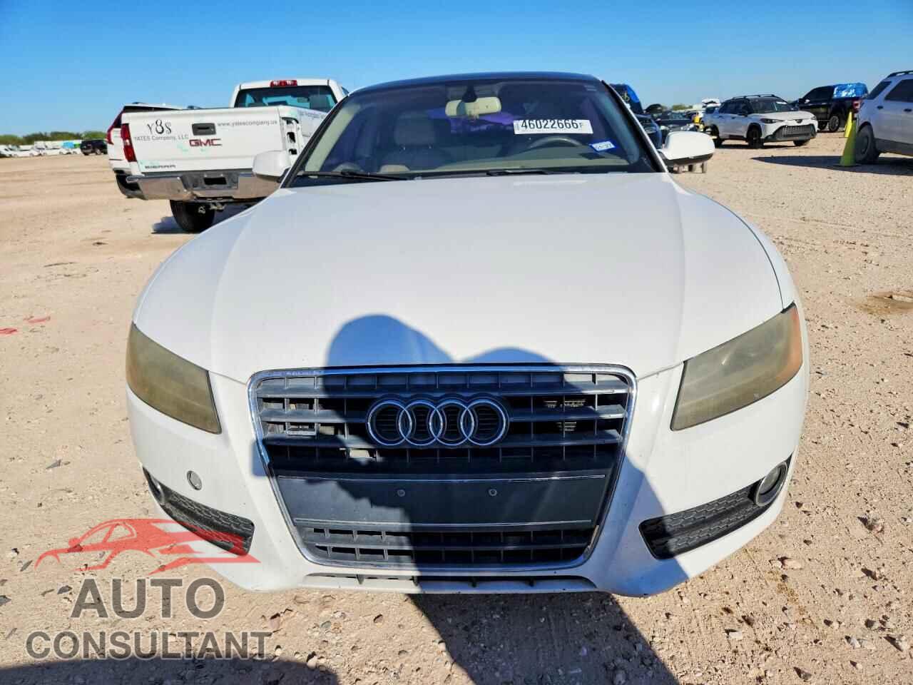AUDI A5 2011 - WAURFAFR0BA086017