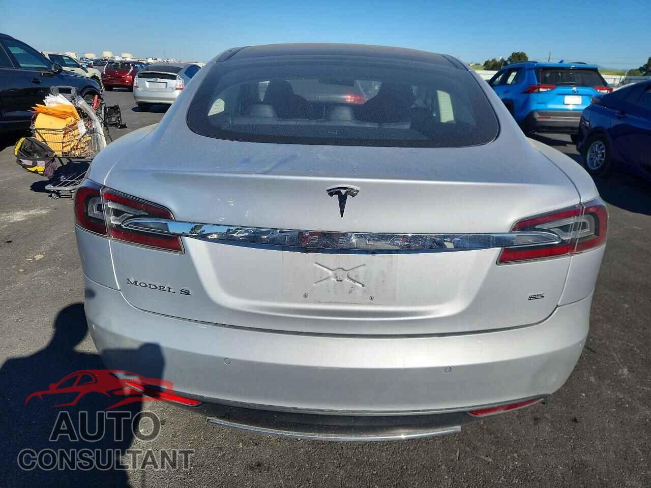 TESLA MODEL S 2013 - 5YJSA1CN2DFP22449