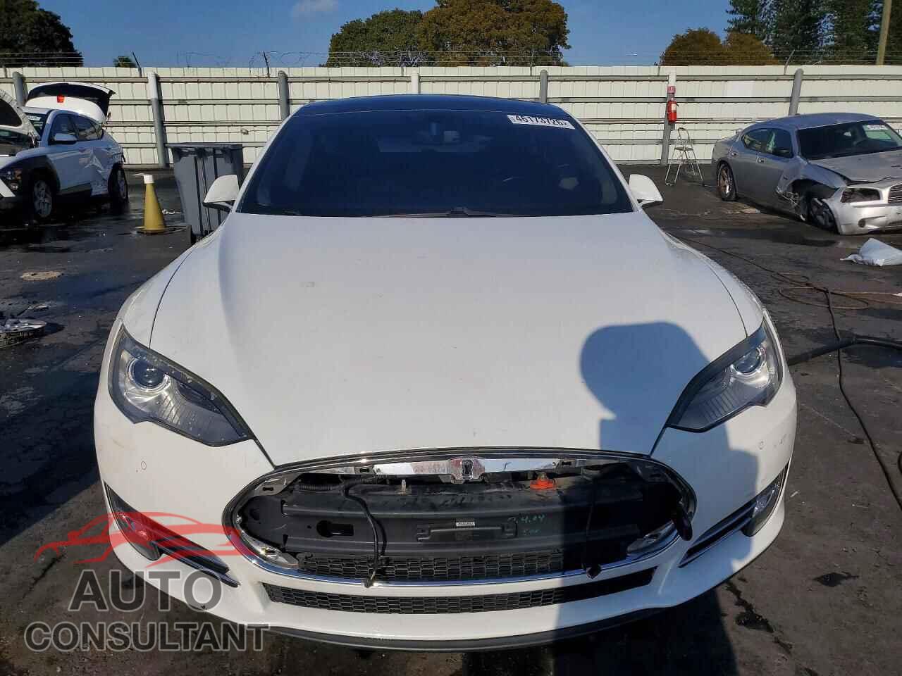 TESLA MODEL S 2014 - 5YJSA1H17EFP53316
