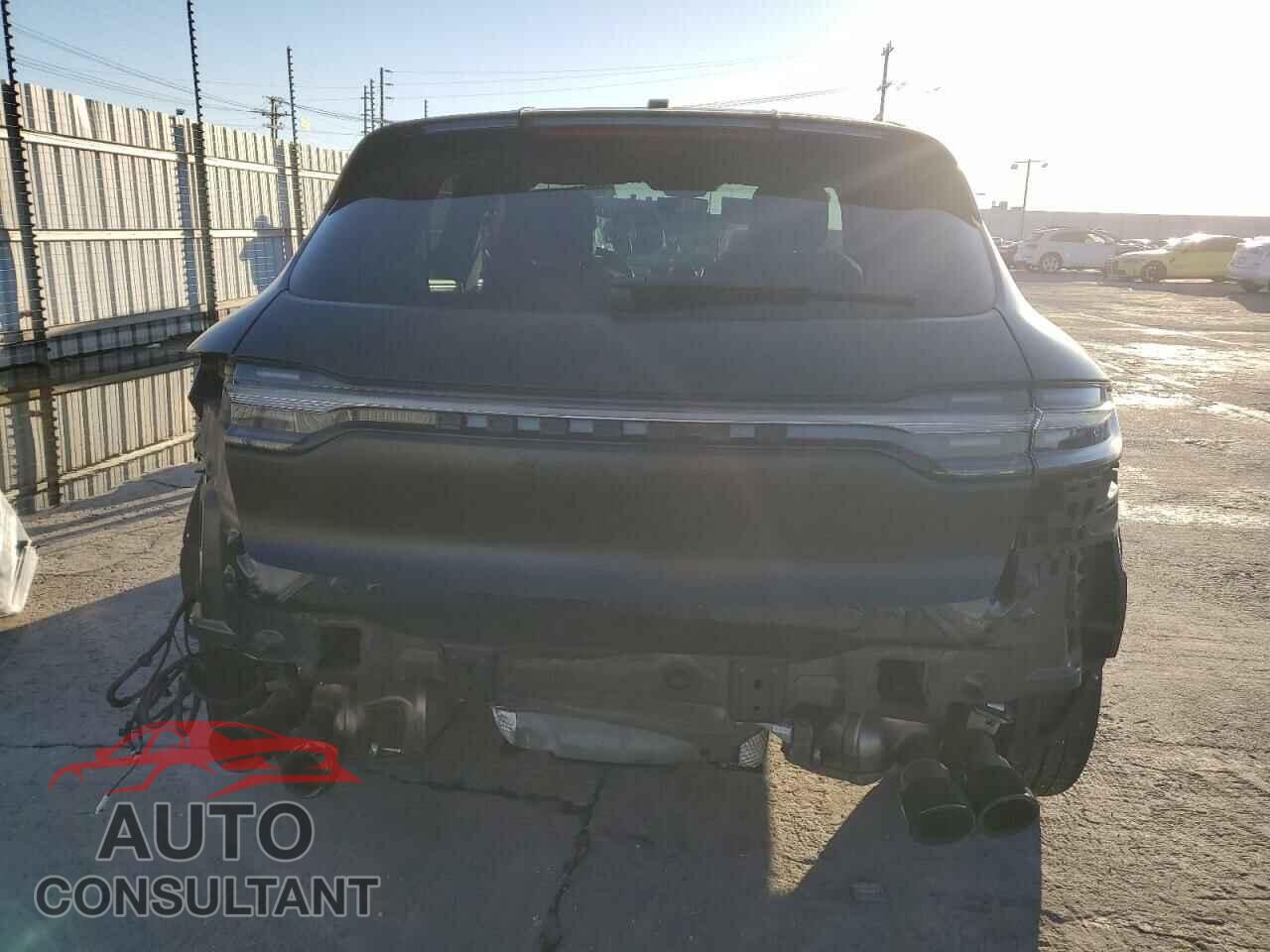 PORSCHE MACAN 2021 - WP1AF2A57MLB60811