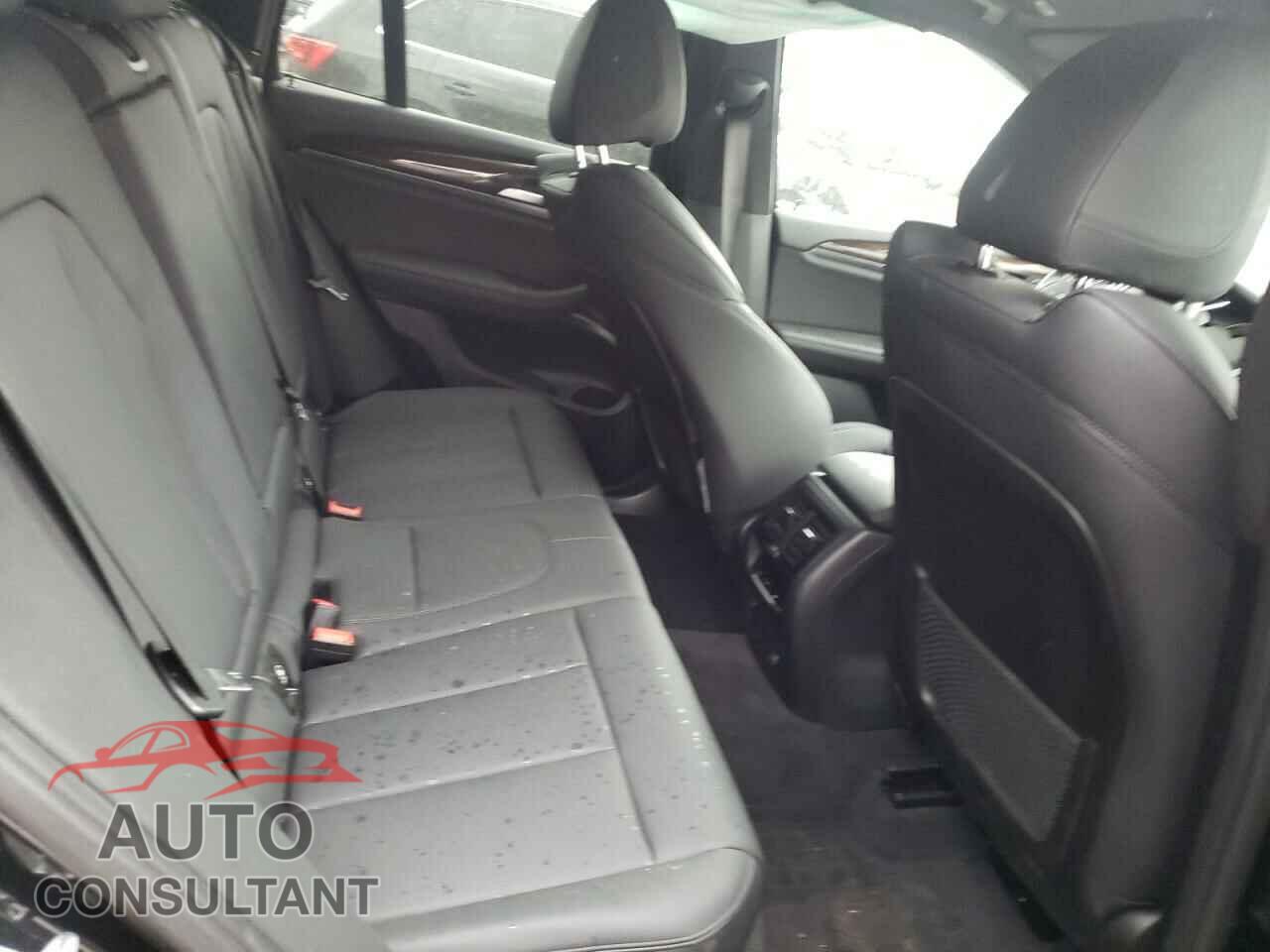 BMW X3 2018 - 5UXTR9C54JLD71842