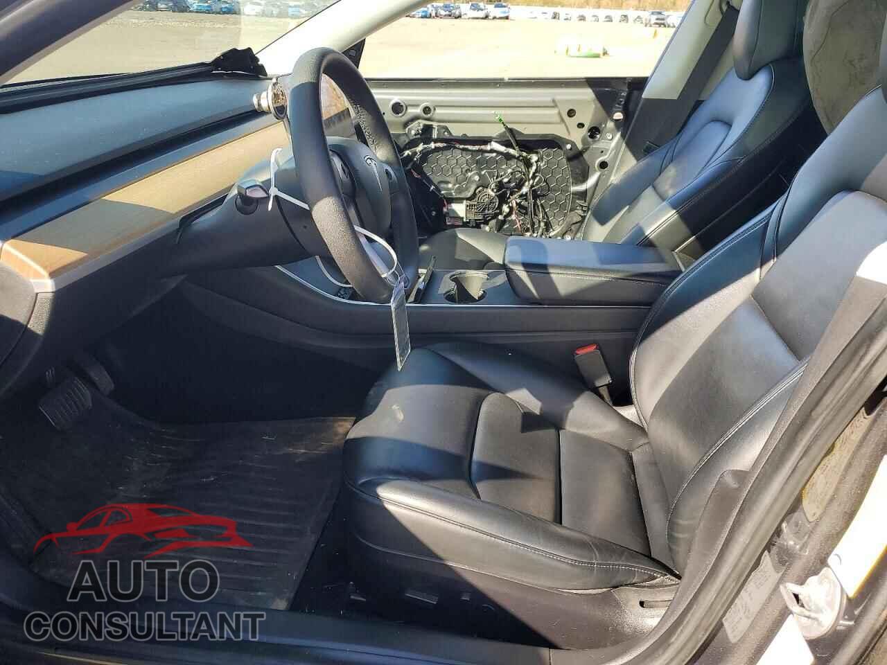 TESLA MODEL 3 2019 - 5YJ3E1EA4KF400203