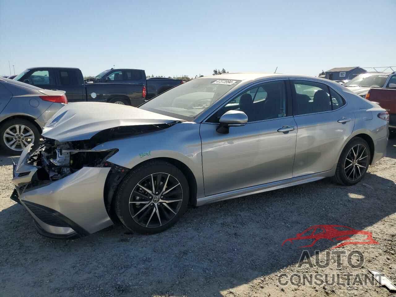 TOYOTA CAMRY 2022 - 4T1G11AK6NU019181