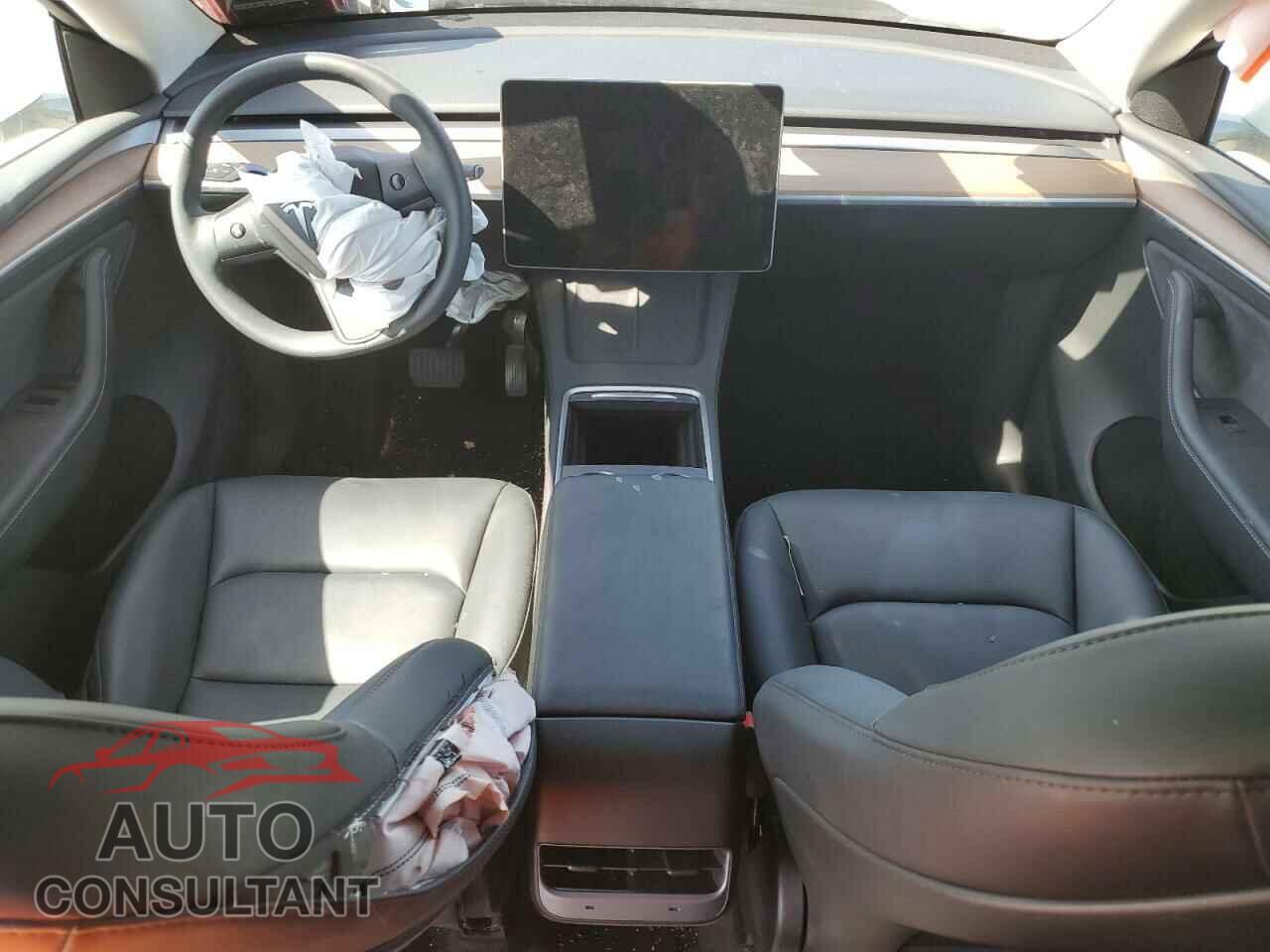 TESLA MODEL Y 2023 - 7SAYGAEE9PF856484