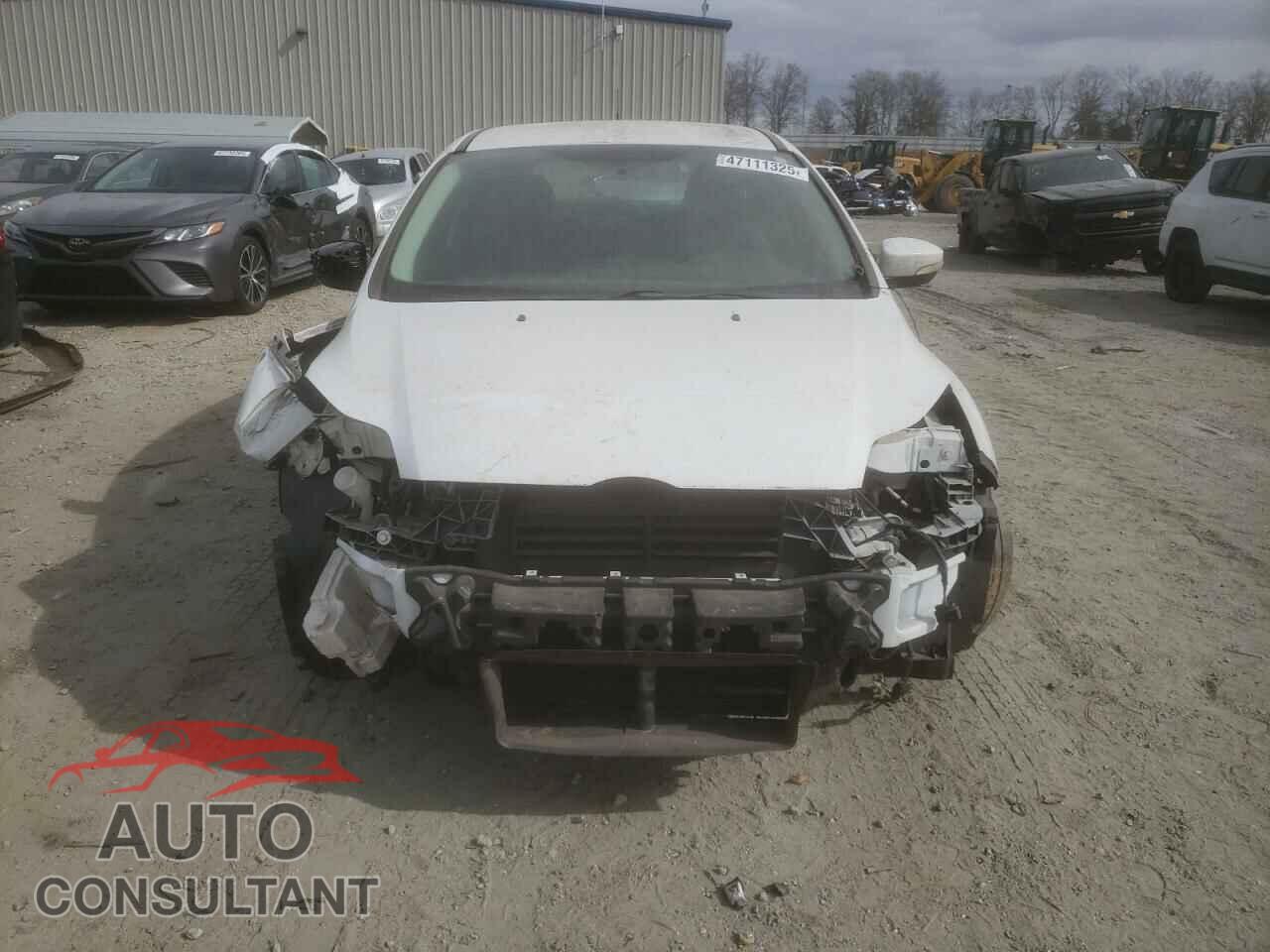 FORD FOCUS 2014 - 1FADP3K2XEL213076