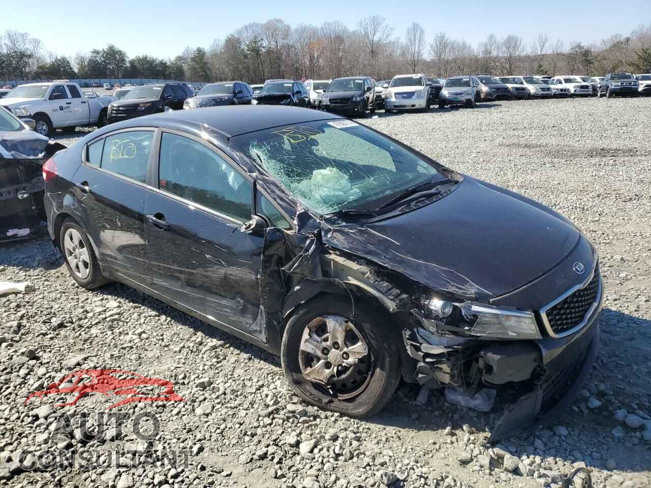 KIA FORTE 2017 - 3KPFK4A79HE013257