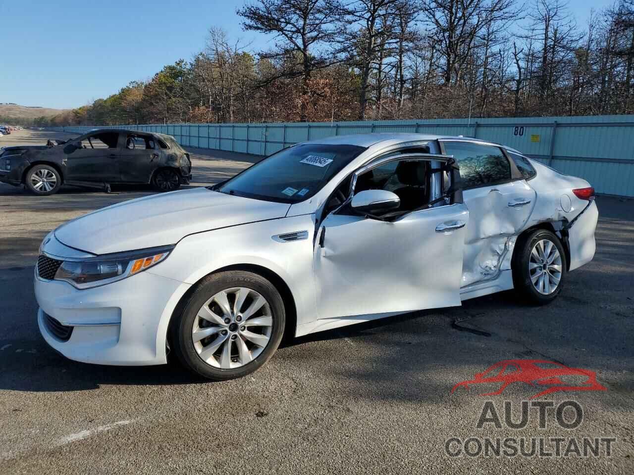 KIA OPTIMA 2018 - 5XXGT4L37JG269938