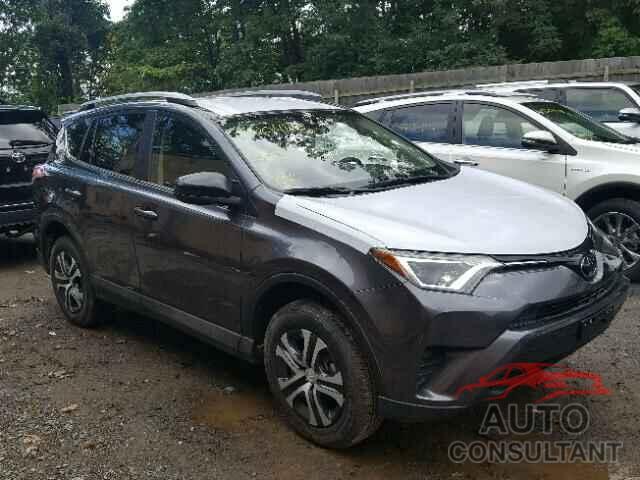 TOYOTA RAV4 LE 2018 - JTMBFREV2JD250236