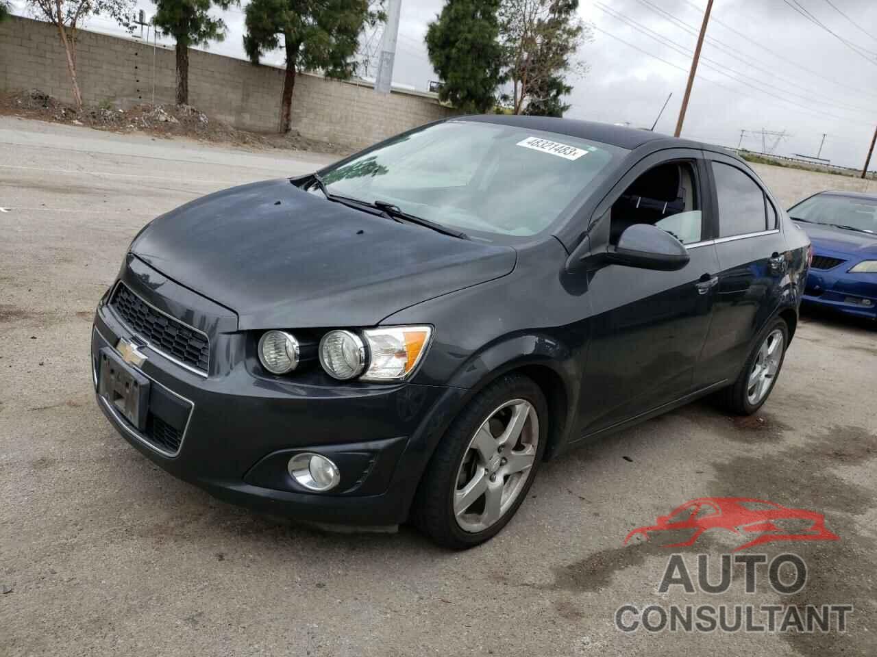 CHEVROLET SONIC 2015 - 1G1JE5SB2F4189584