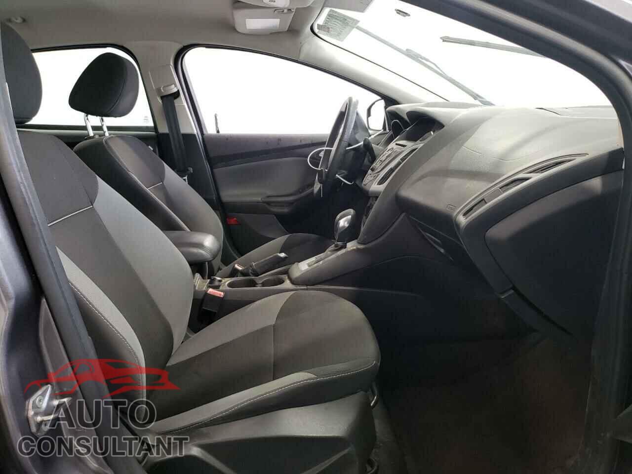 FORD FOCUS 2014 - 1FADP3F23EL370121