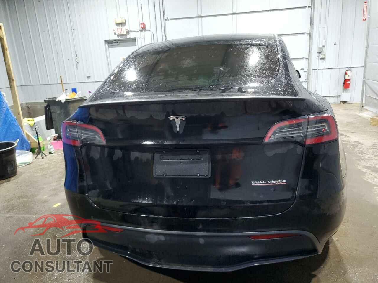 TESLA MODEL Y 2025 - 7SAYGDEF2SA339432
