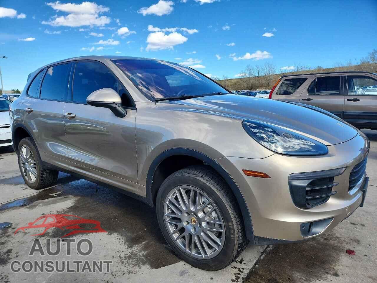 PORSCHE CAYENNE 2016 - WP1AB2A29GLA92775