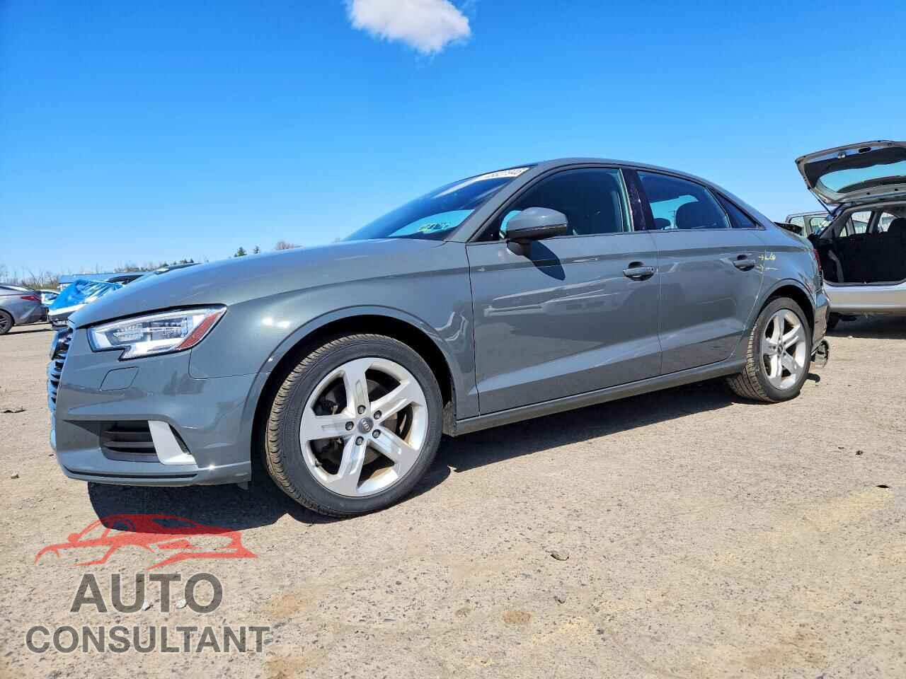 AUDI A3 2017 - WAUB8GFF6H1068182