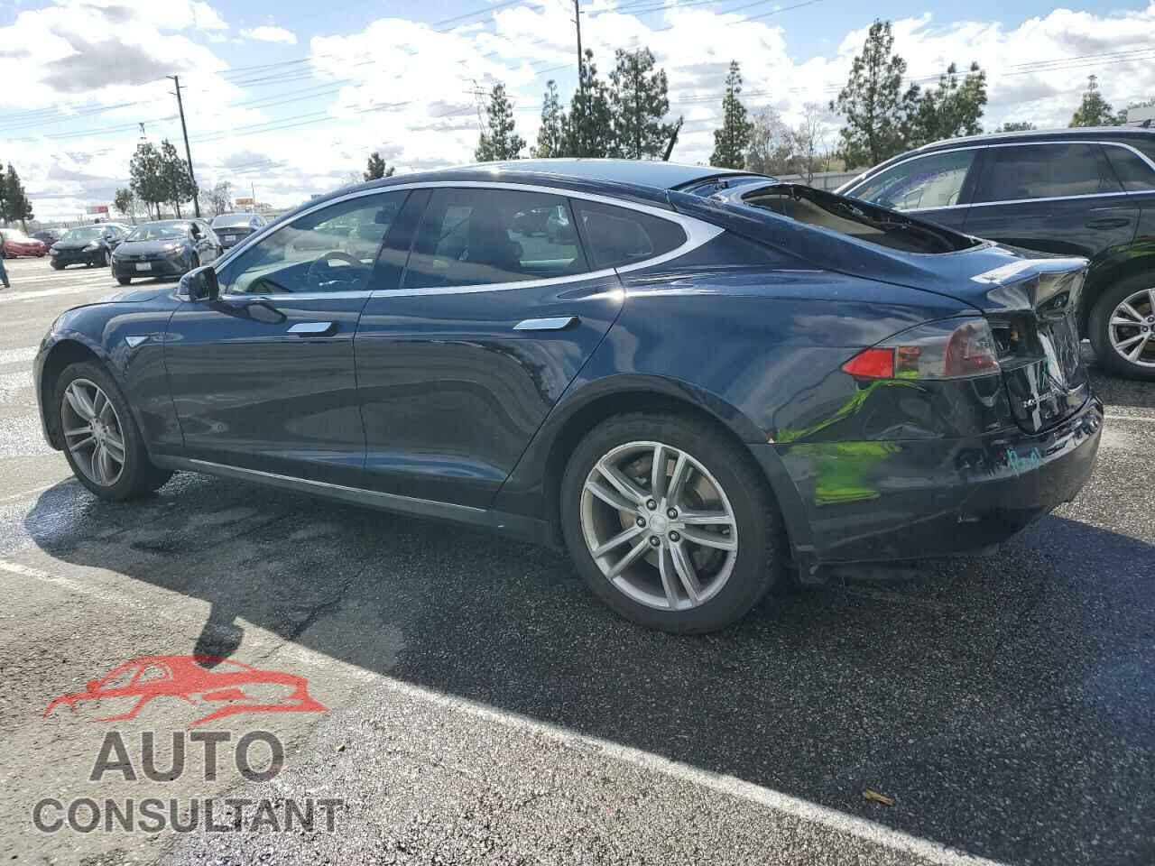 TESLA MODEL S 2013 - 5YJSA1CN1DFP08574