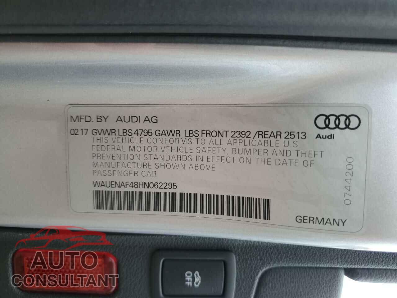 AUDI A4 2017 - WAUENAF48HN062295