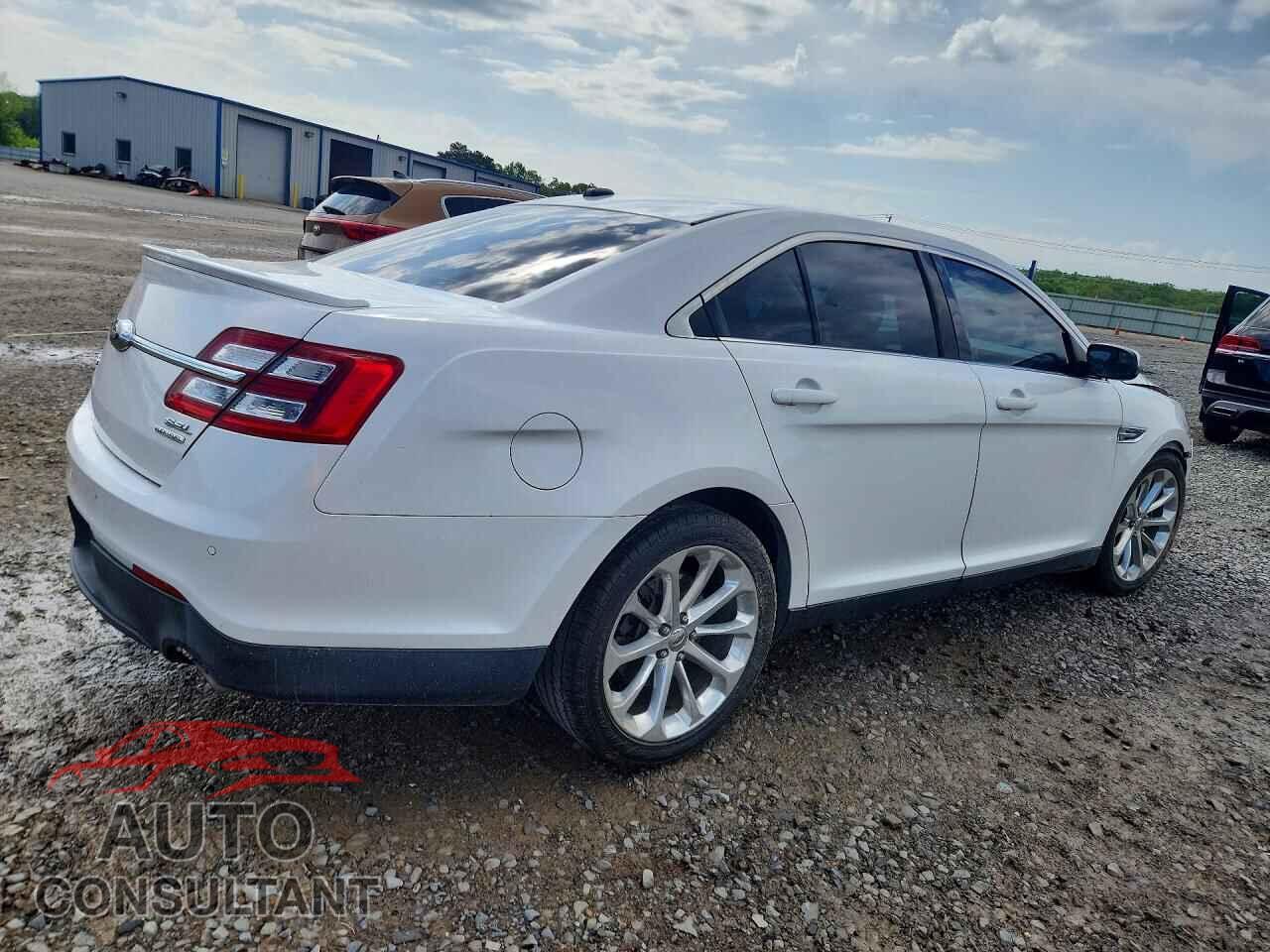 FORD TAURUS 2014 - 1FAHP2E88EG147583