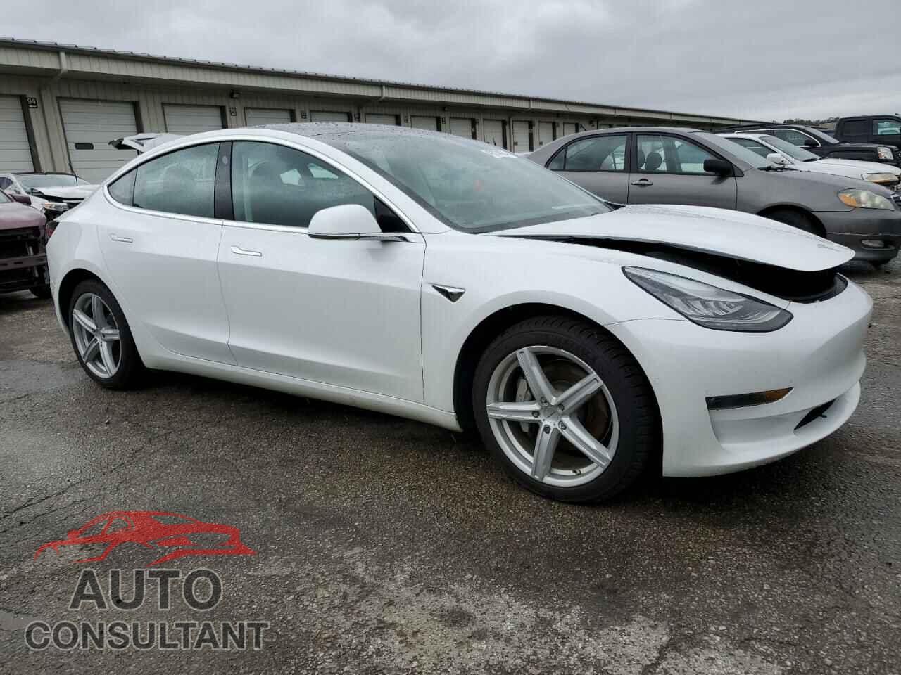 TESLA MODEL 3 2019 - 5YJ3E1EBXKF494208