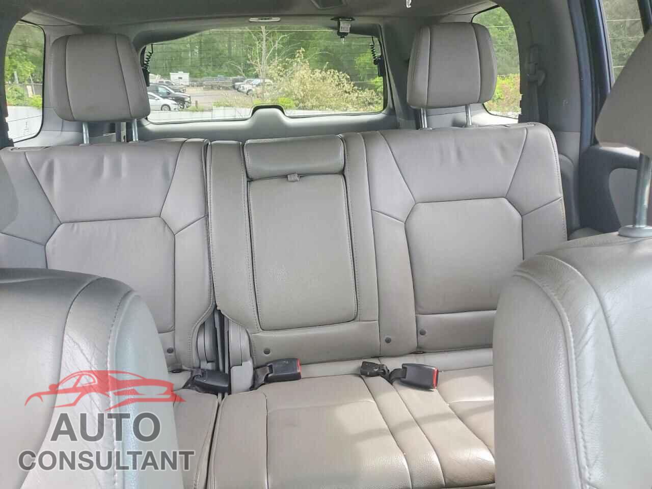 HONDA PILOT 2013 - 5FNYF4H58DB004040