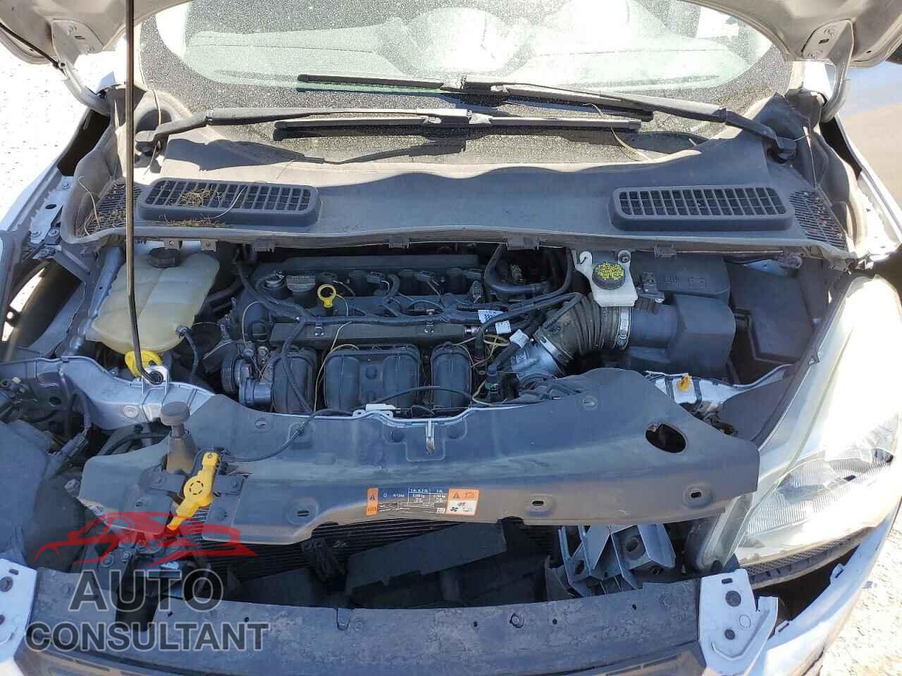 FORD ESCAPE 2015 - 1FMCU0F71FUC26406