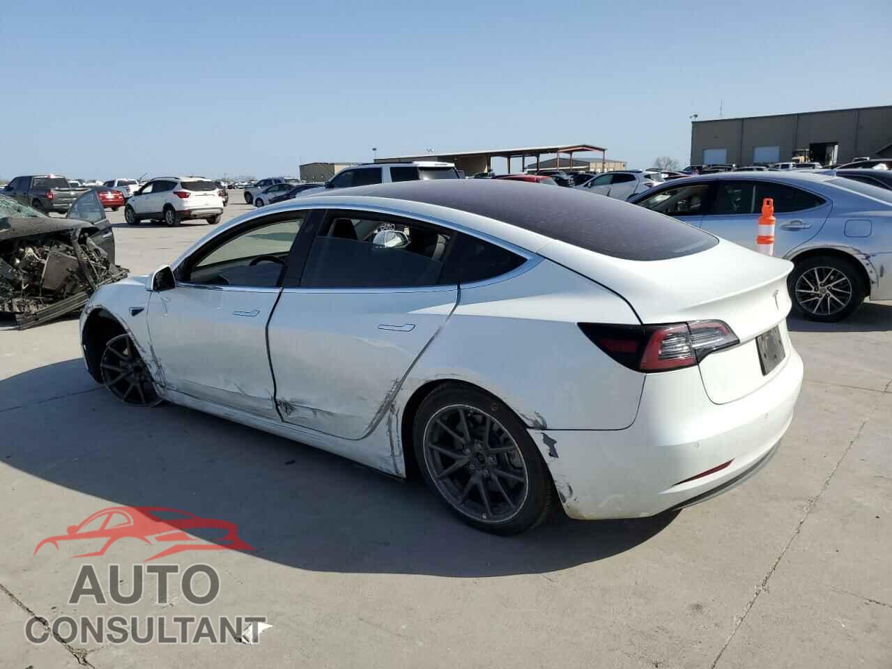 TESLA MODEL 3 2018 - 5YJ3E1EA5JF035285