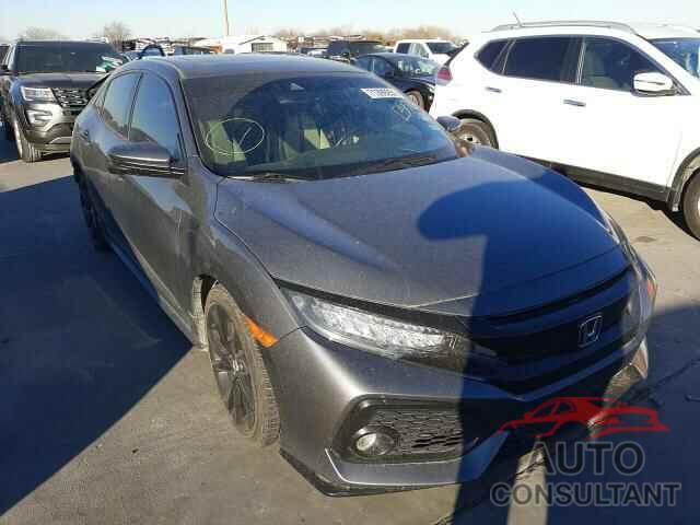 HONDA CIVIC 2018 - SHHFK7H99JU233201