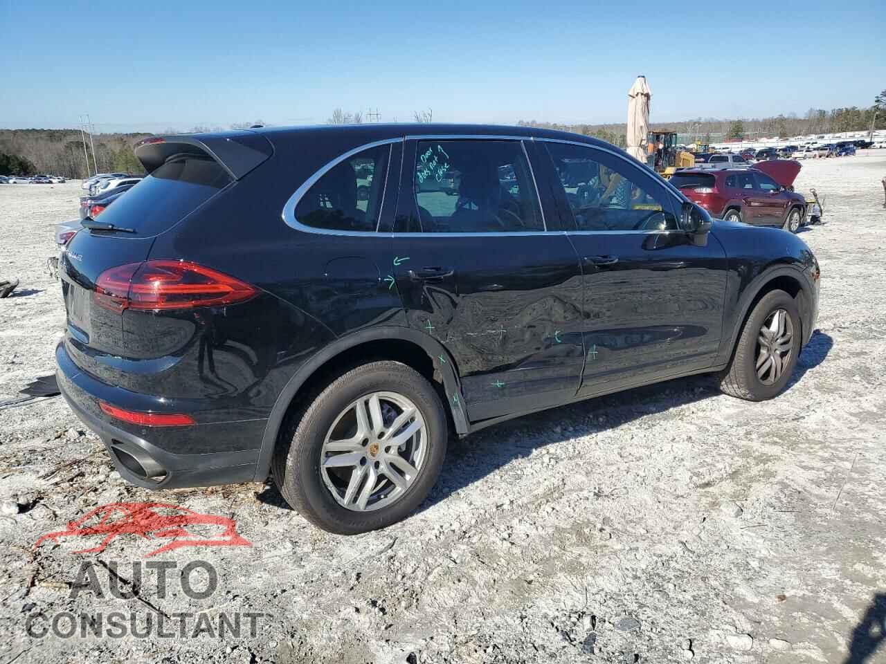 PORSCHE CAYENNE 2018 - WP1AA2A28JKA00944