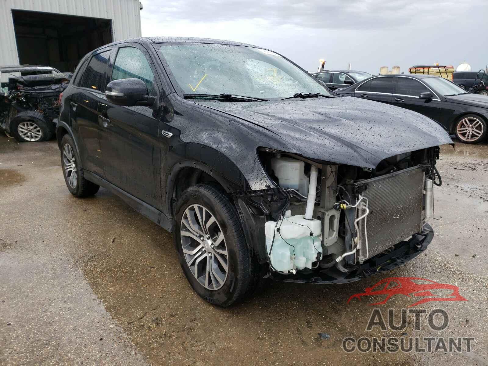 MITSUBISHI OUTLANDER 2018 - JA4AP3AU7JU020253