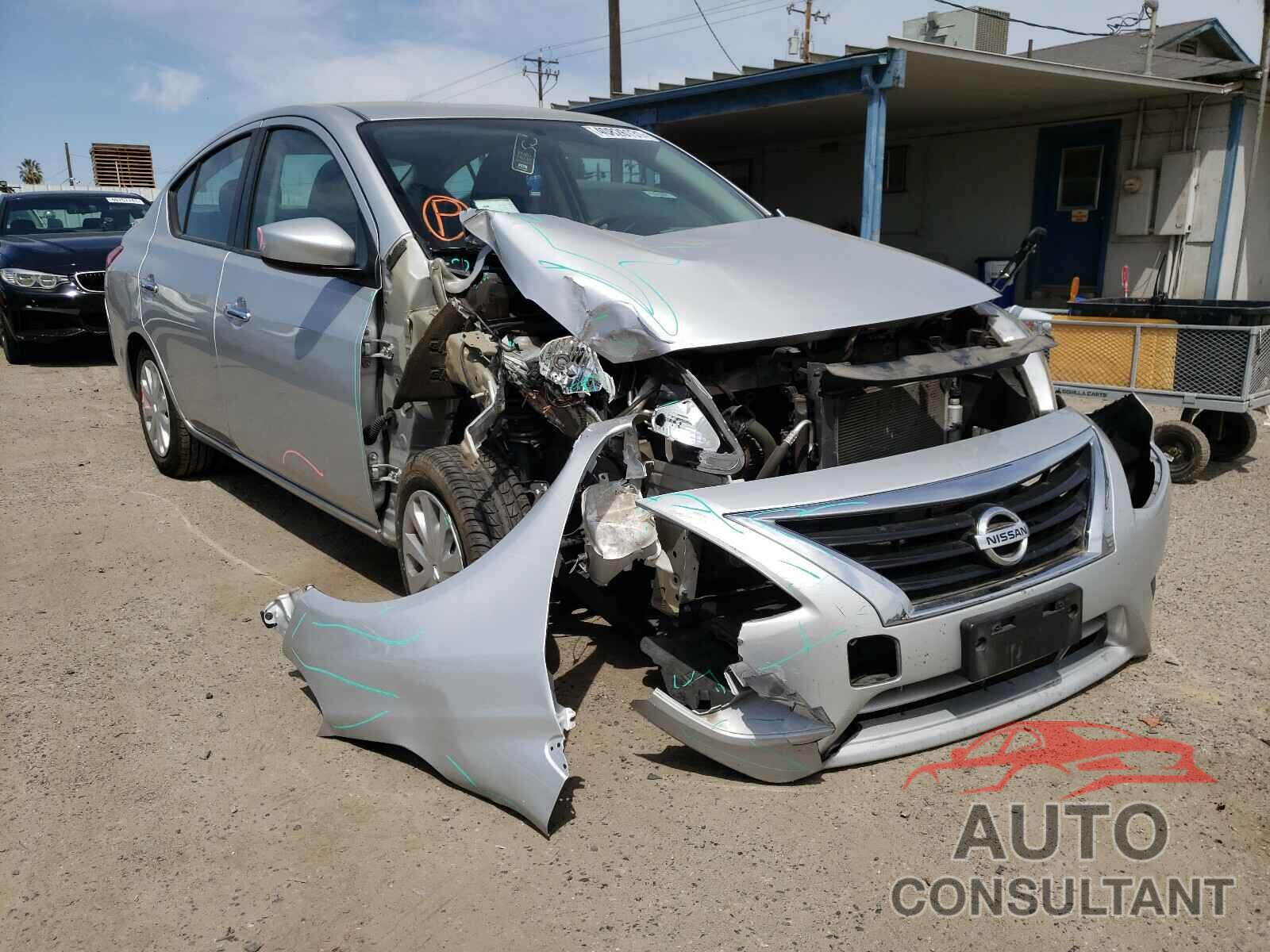 NISSAN VERSA 2019 - 3N1CN7AP9KL867876
