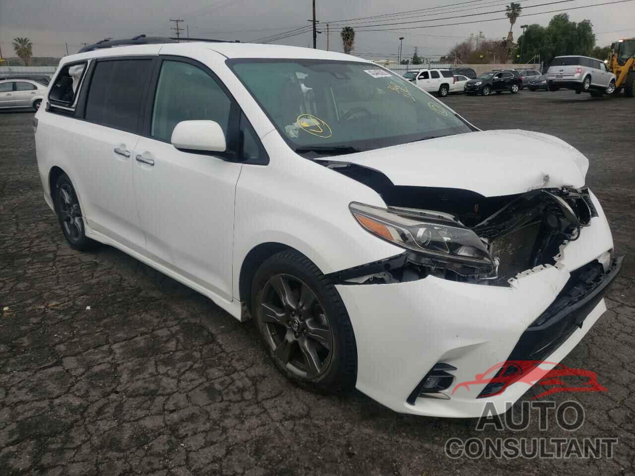 TOYOTA SIENNA 2019 - 5TDXZ3DC4KS991584