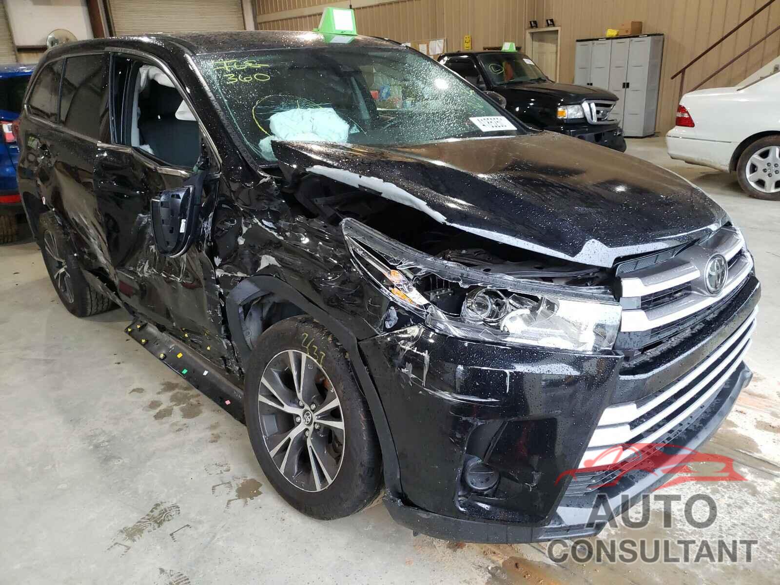 TOYOTA HIGHLANDER 2018 - 5TDZZRFH4JS256056