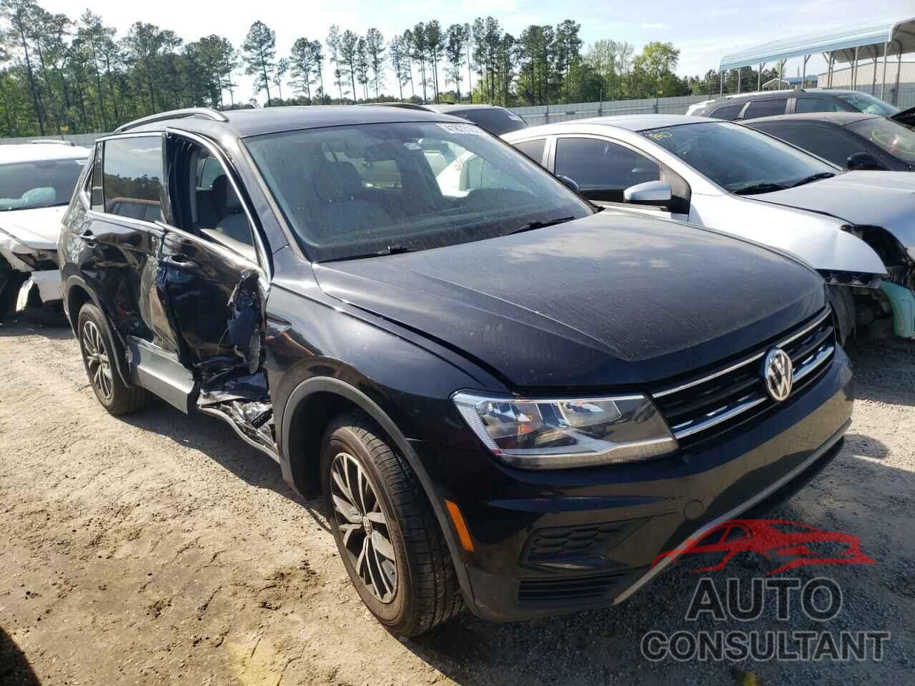 VOLKSWAGEN TIGUAN 2018 - 3VV3B7AX8JM221793