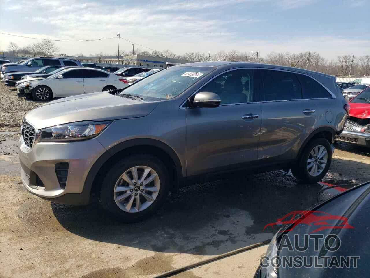 KIA SORENTO 2019 - 5XYPG4A3XKG557232