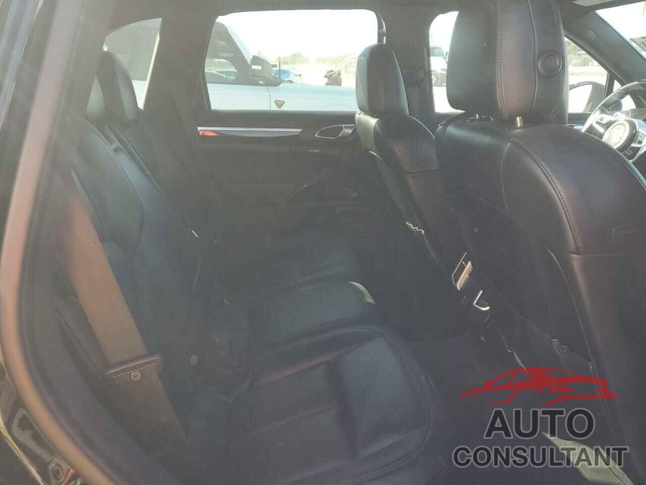 PORSCHE CAYENNE 2016 - WP1AB2A28GLA93772