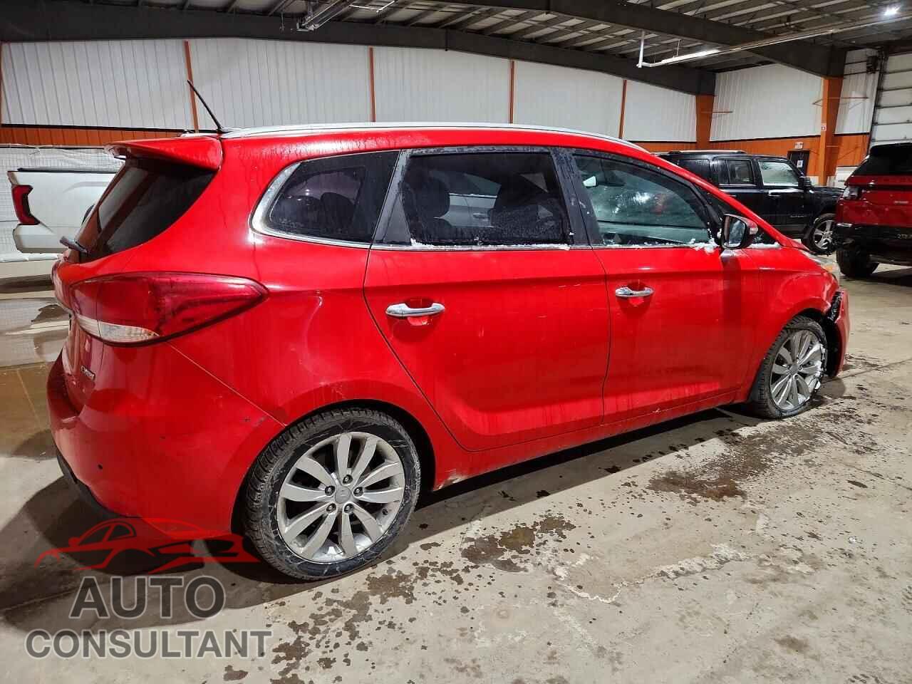 KIA RONDO 2015 - KNAHU8A32F7077416