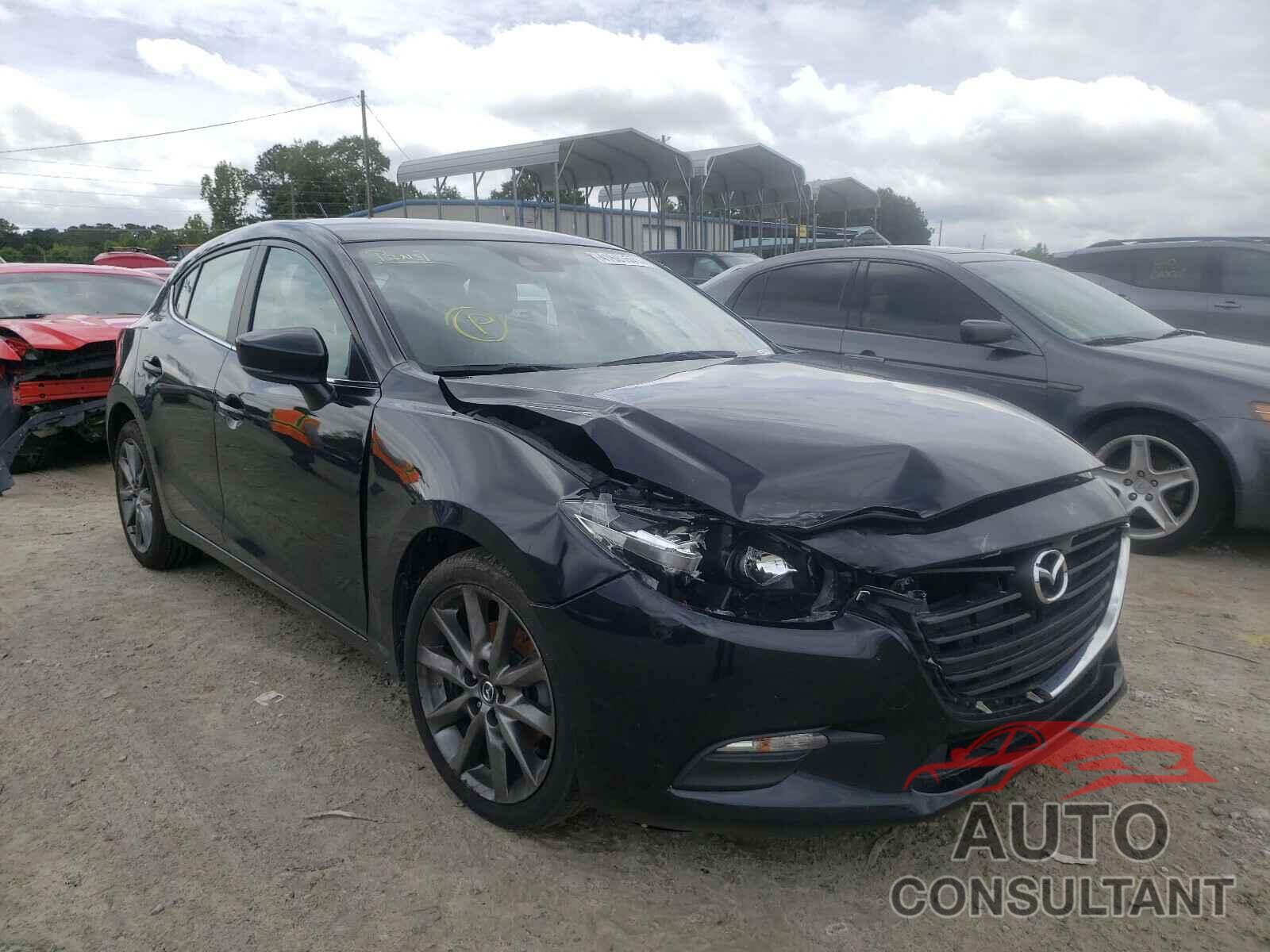 MAZDA 3 2018 - 3MZBN1L32JM200685